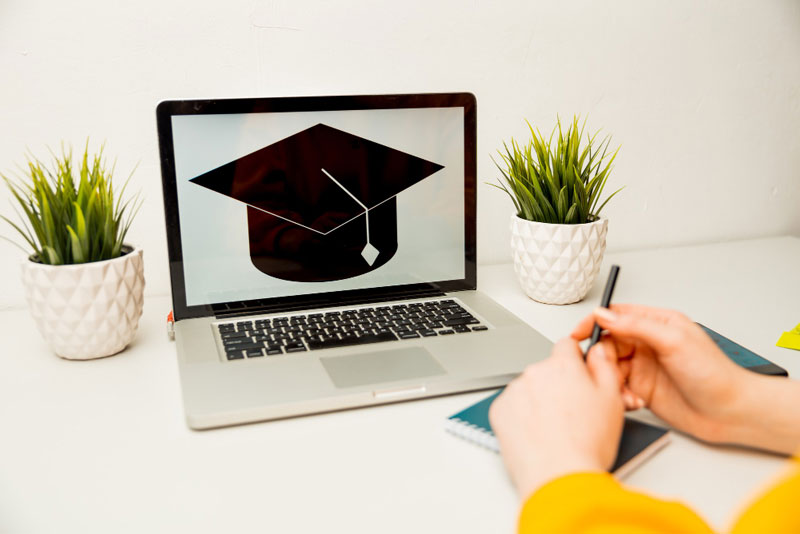 Cursos online con certificado gratis en España